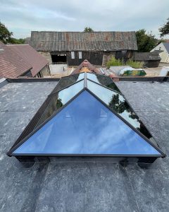 full view of roof lantern